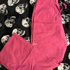 🎀 Cherokee Barbie pink scrub pants 🍒